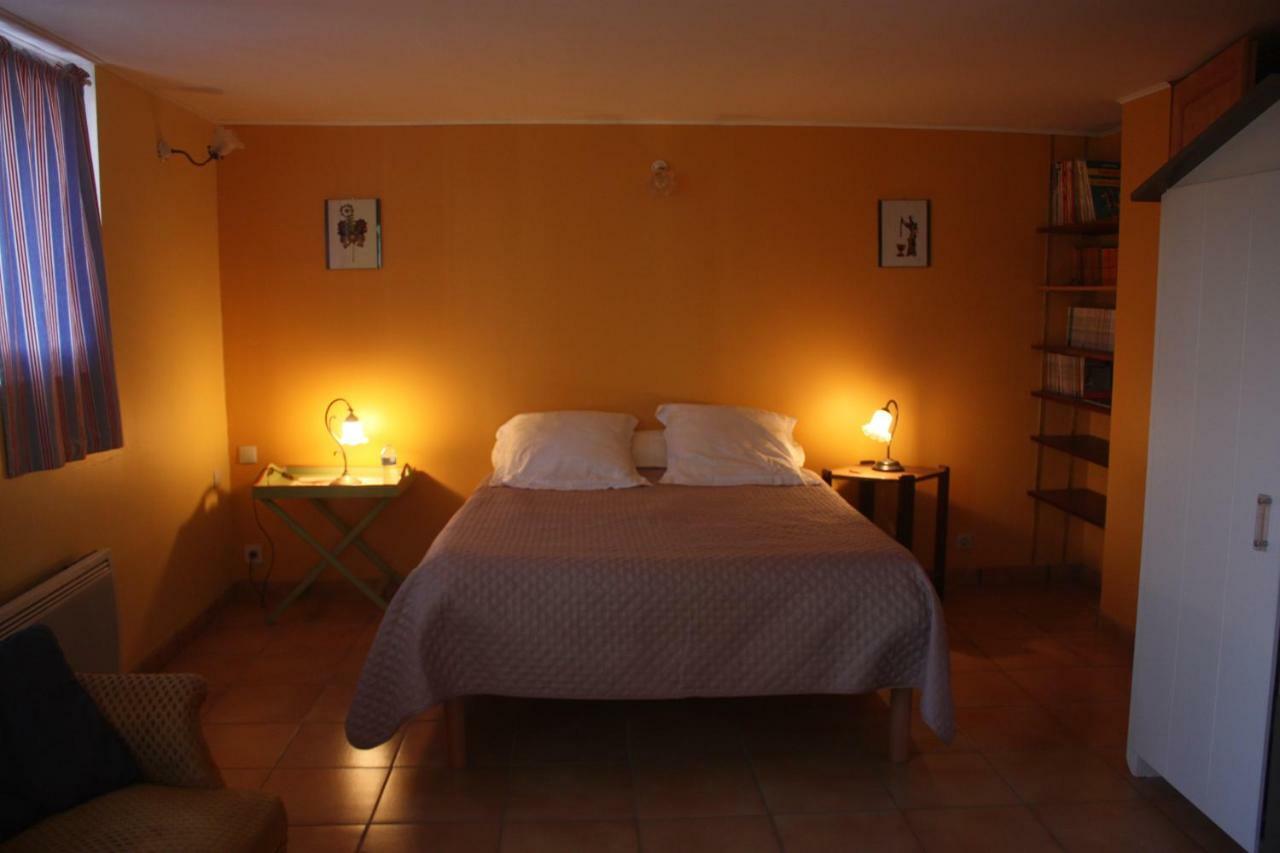 Presbytere De Jonquiere Bed & Breakfast Lavaur  Eksteriør bilde